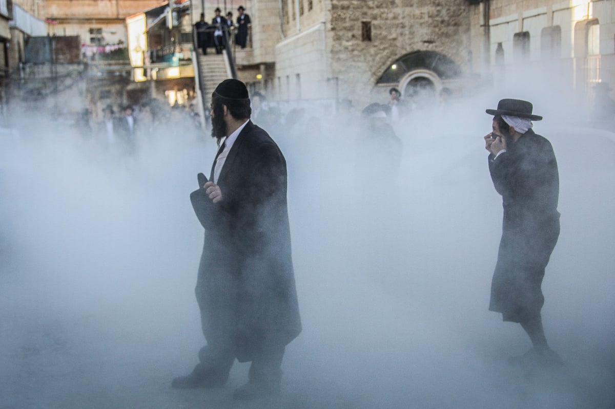 תמונת השבוע: נשק המטפים במאה שערים