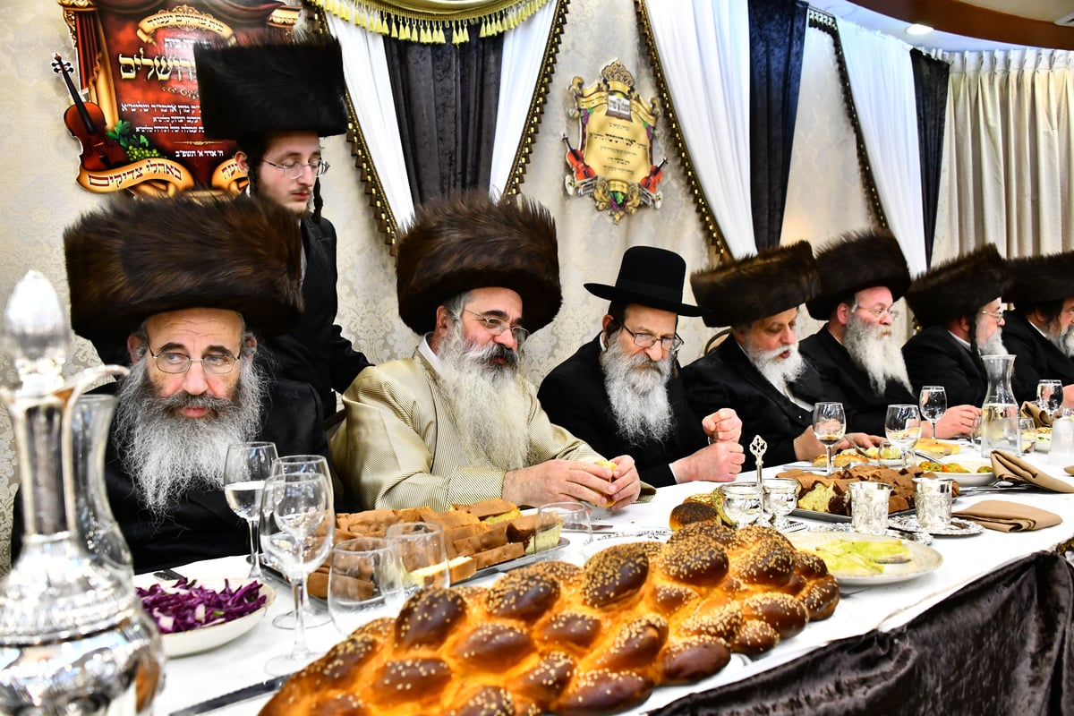 תיעוד: שמחת החתונה לנכדת האדמו"ר מלעלוב י-ם