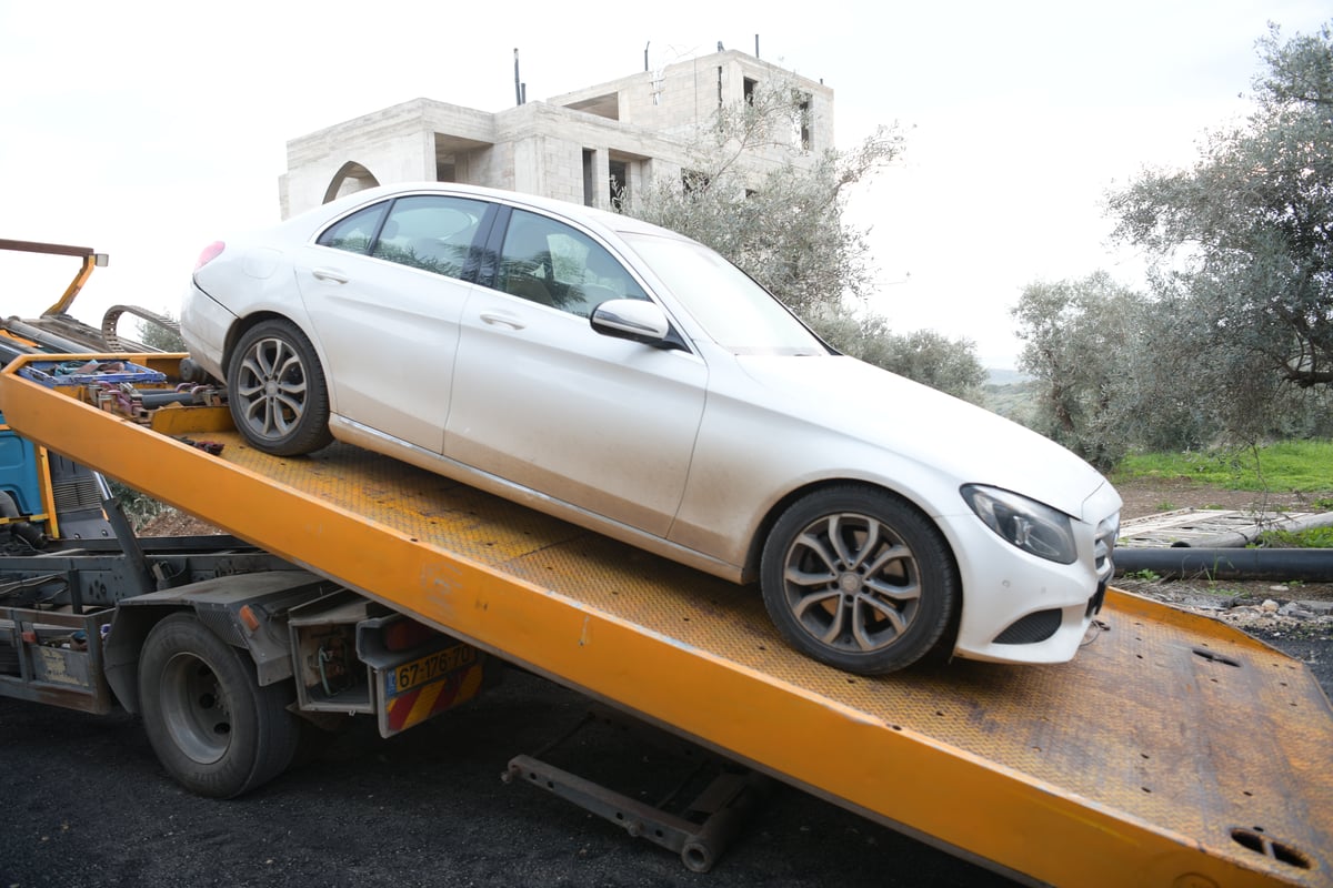 אום אל פחם: נתפסו מכוניות יוקרתיות וחצי מיליון במזומן