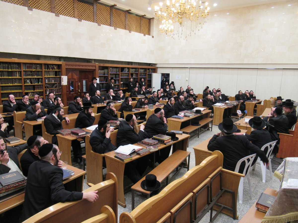 אב"ד צאנז בנתניה מסר שיעור בביתר עילית