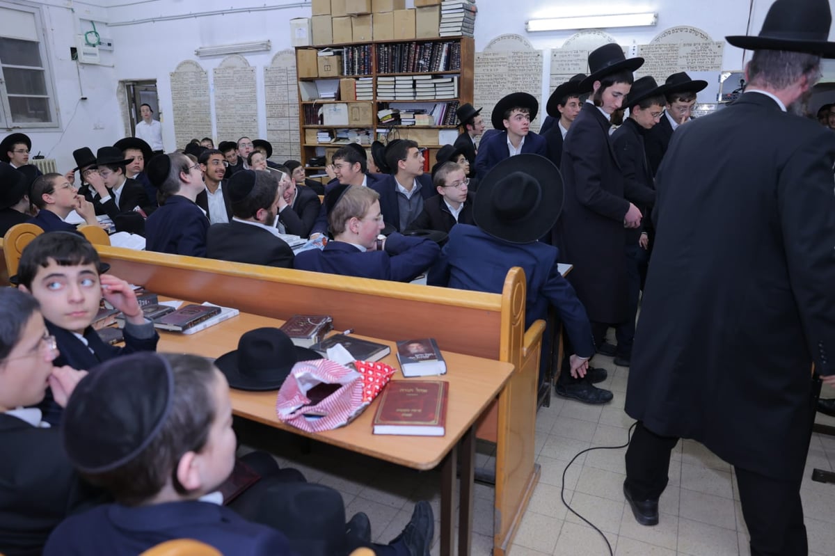 'סלבודקא לצעירים' נבחנו אצל ראש הישיבה