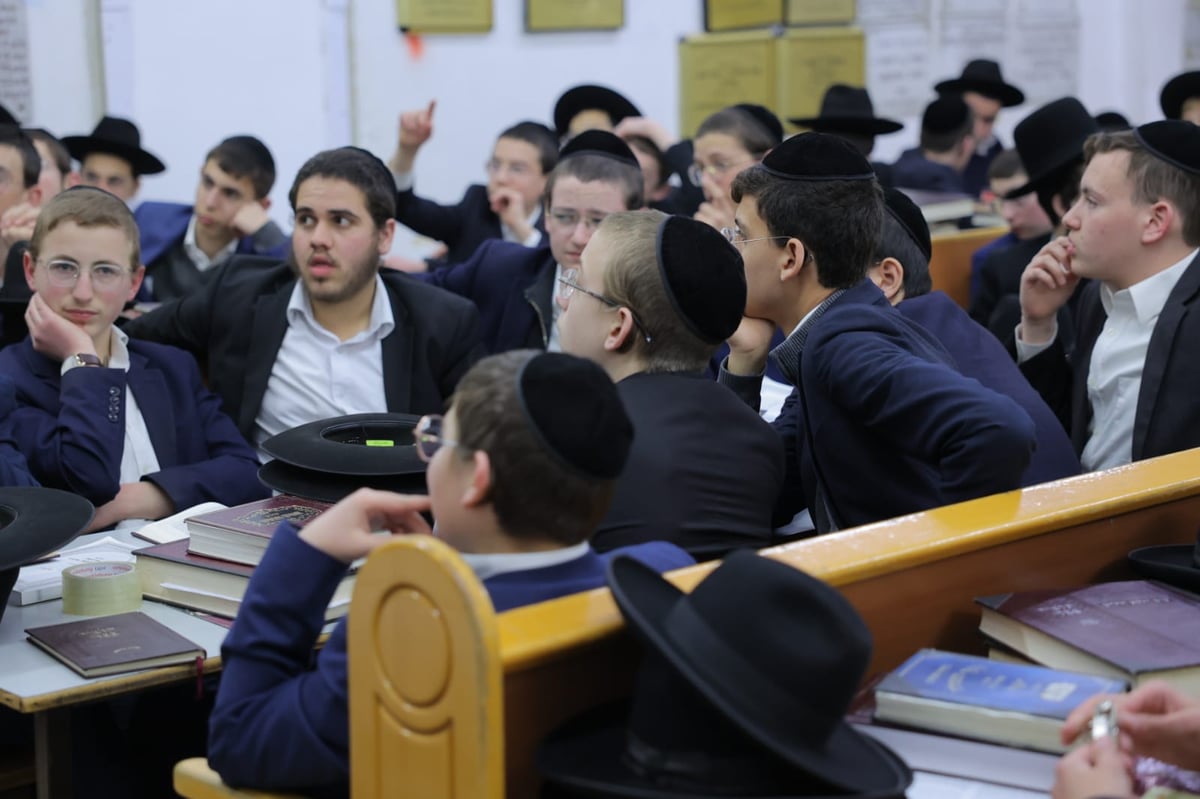 'סלבודקא לצעירים' נבחנו אצל ראש הישיבה