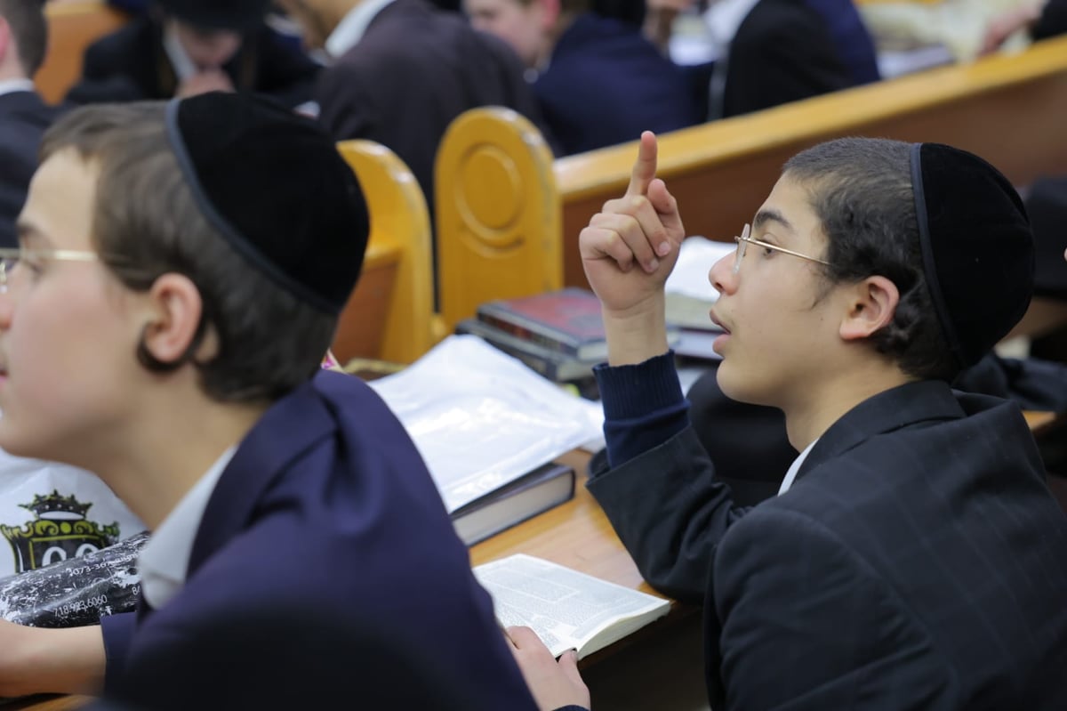 'סלבודקא לצעירים' נבחנו אצל ראש הישיבה