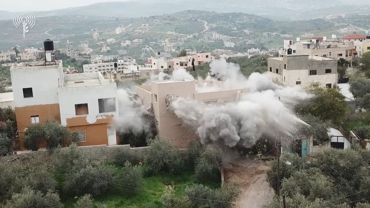 נהרסו בתי המחבלים שרצחו את יהודה דימנטמן הי"ד