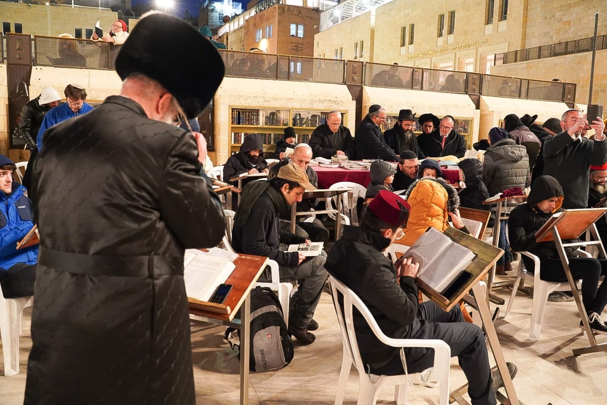 פורים בירושלים: התחפושות בכותל המערבי