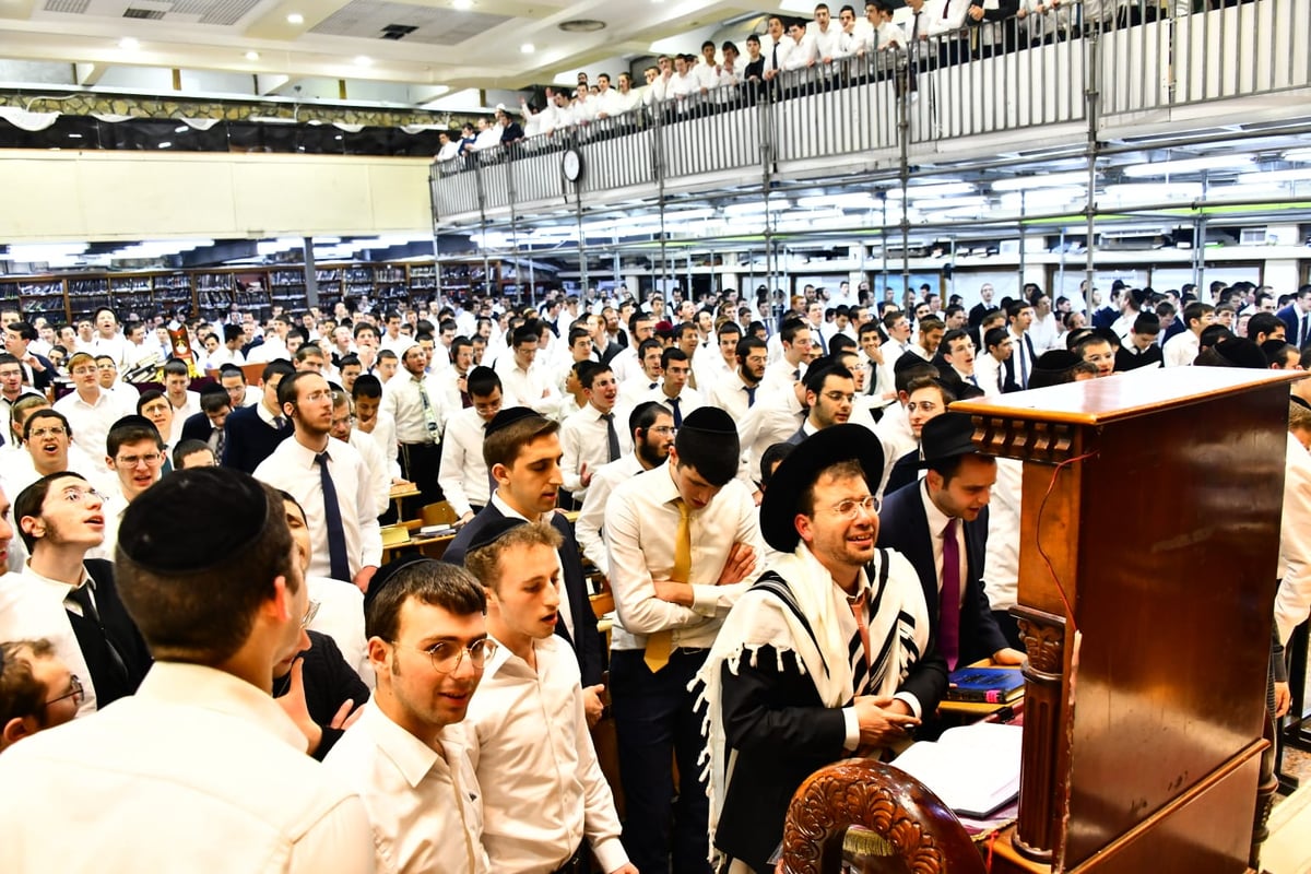 בהוראת רה"י: הבחורים נשארו ללמוד • צפו