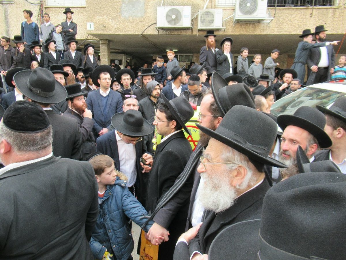 הגר"ש מרקוביץ משתתף בלוויה