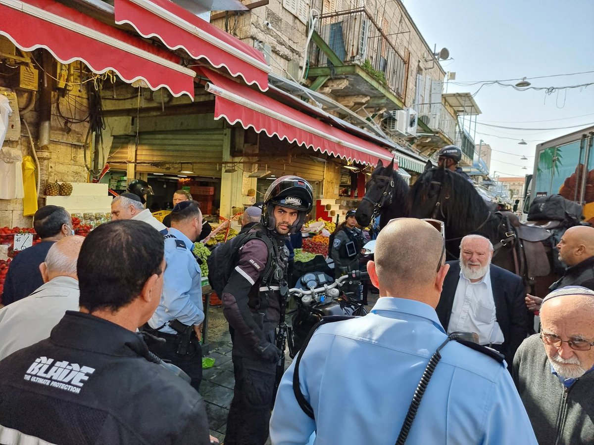 תוך שימוש בירי: שני חשודים נעצרו בשוק מחנה יהודה