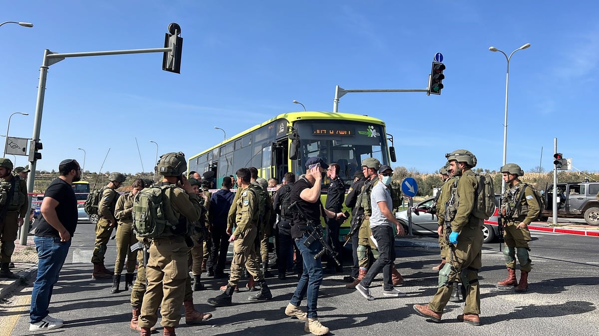 צלם 'כיכר' תיעד את זירת הפיגוע בגוש עציון