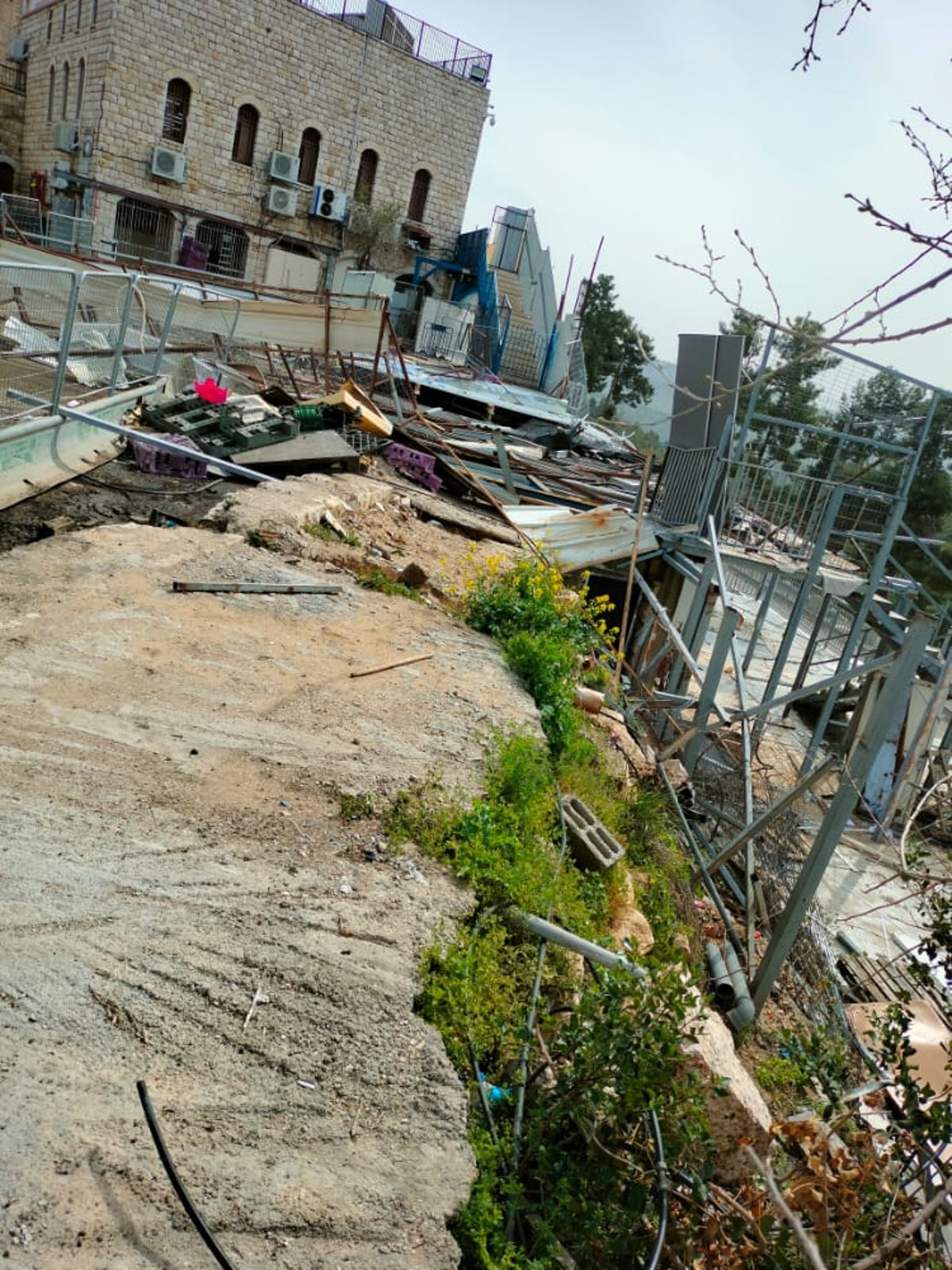 לאחר שנים: מבני הכנסת האורחים במירון - נהרסו