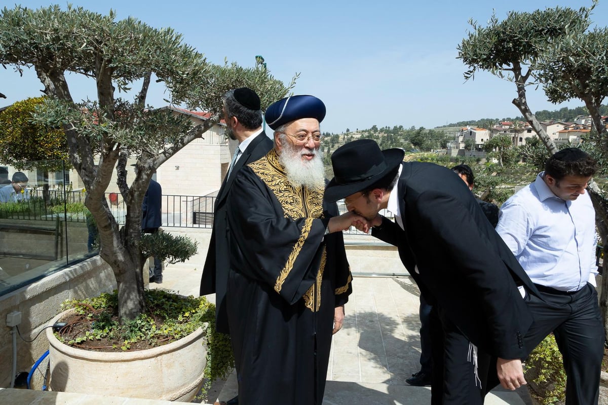 תיעוד: חלוקת התעודות לכולל שבנשיאות הראשל"צ הגר"ש עמאר