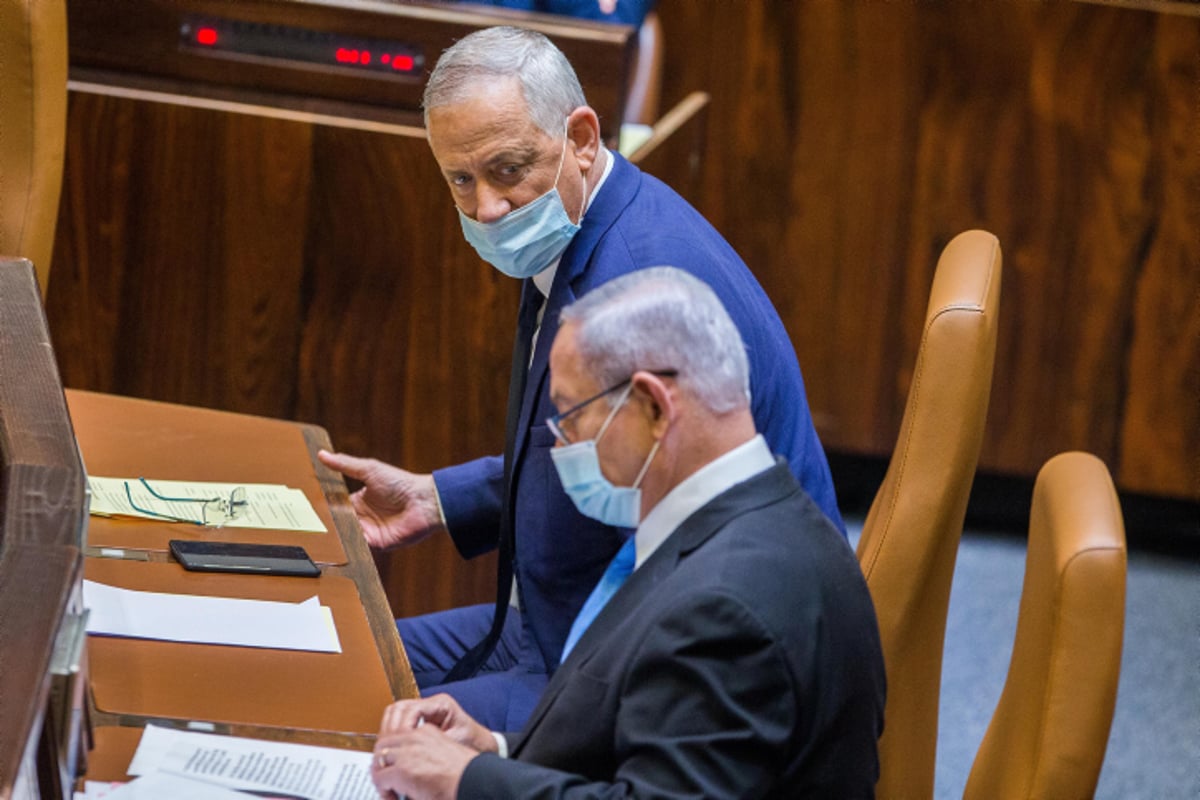 נתניהו וגנץ. בקרוב שוב אחד ליד השני באותו השולחן?