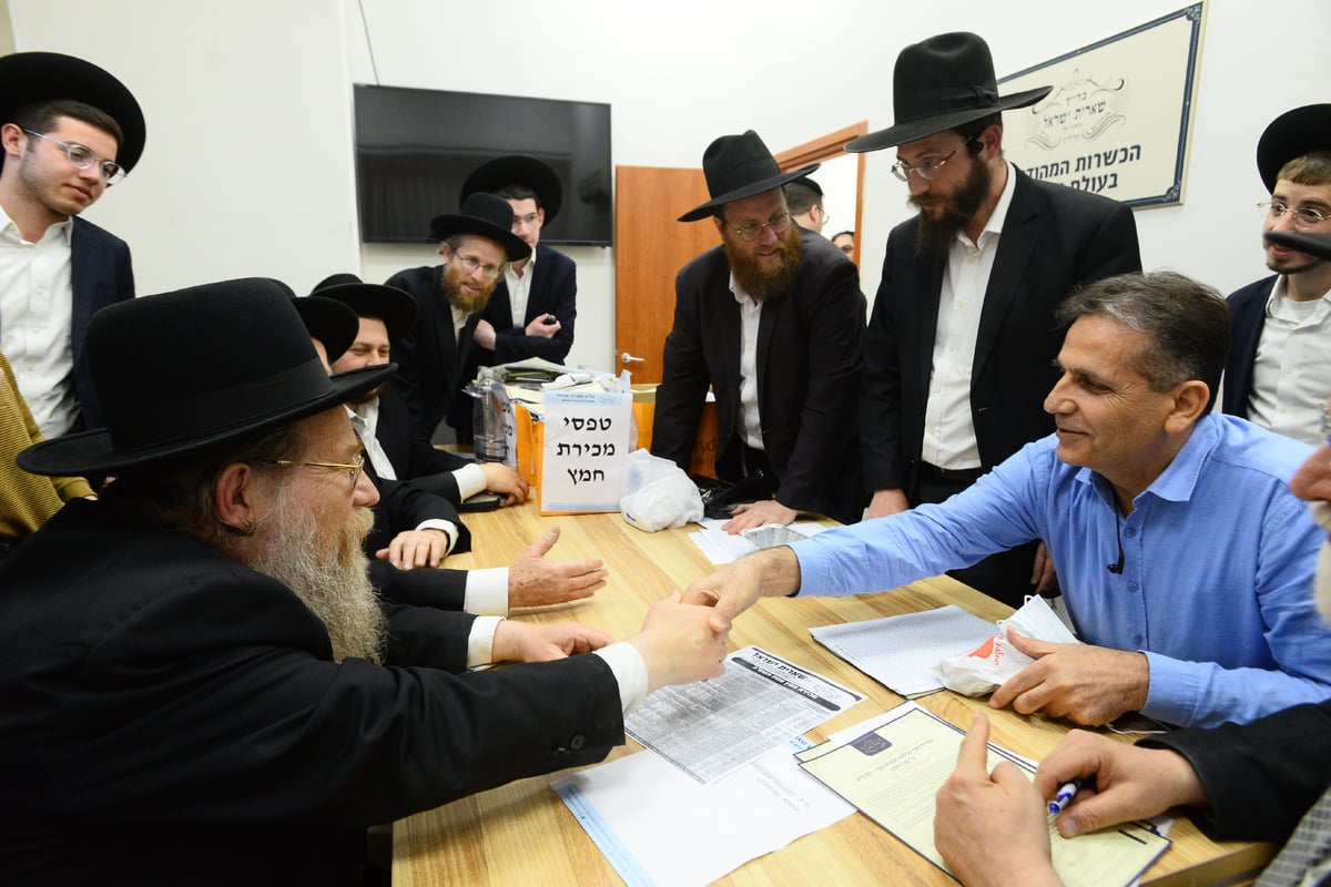 רבני 'שארית ישראל' מכרו לכם את החמץ