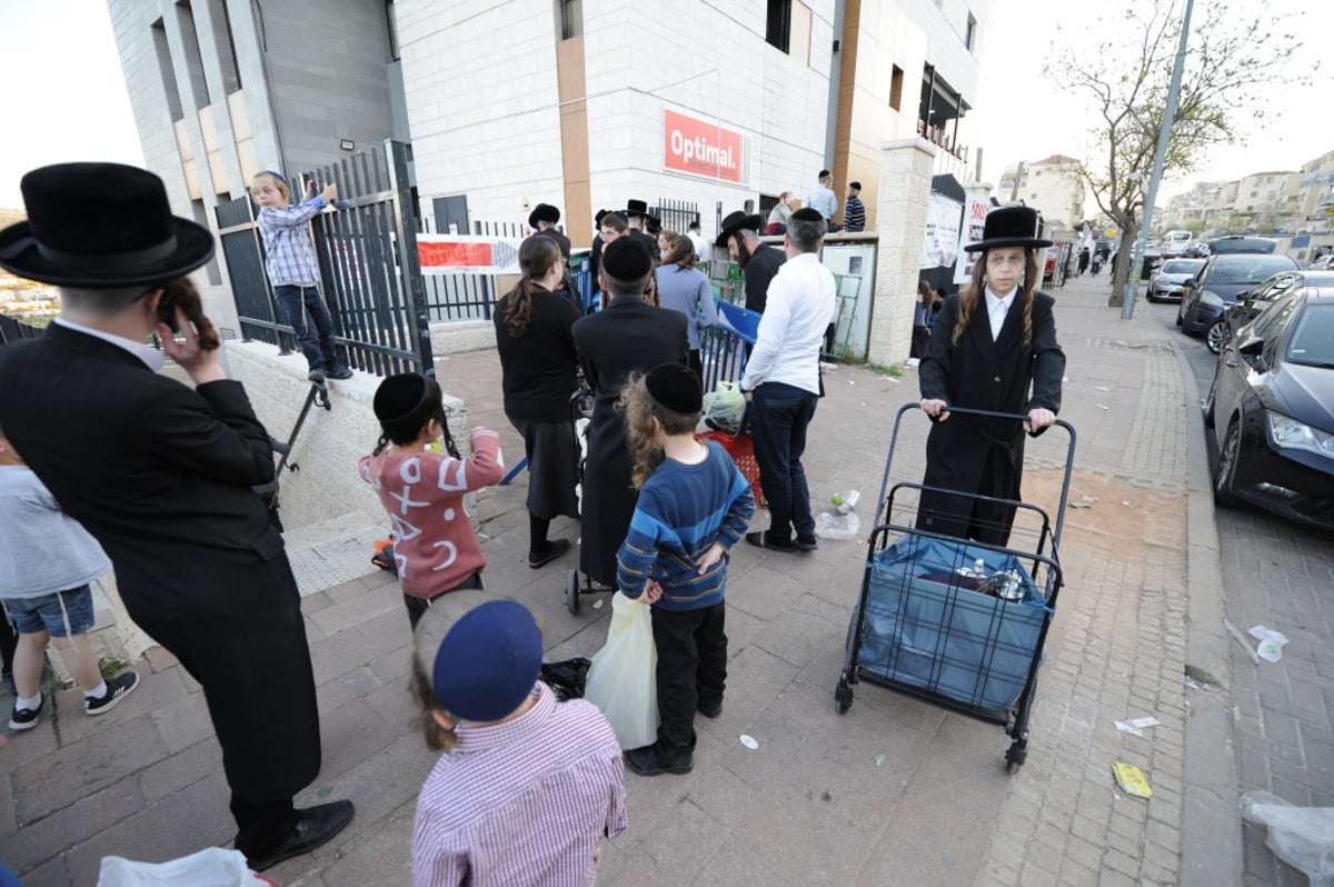 תיעוד: ההכנות לחג הפסח בעיר ביתר עילית