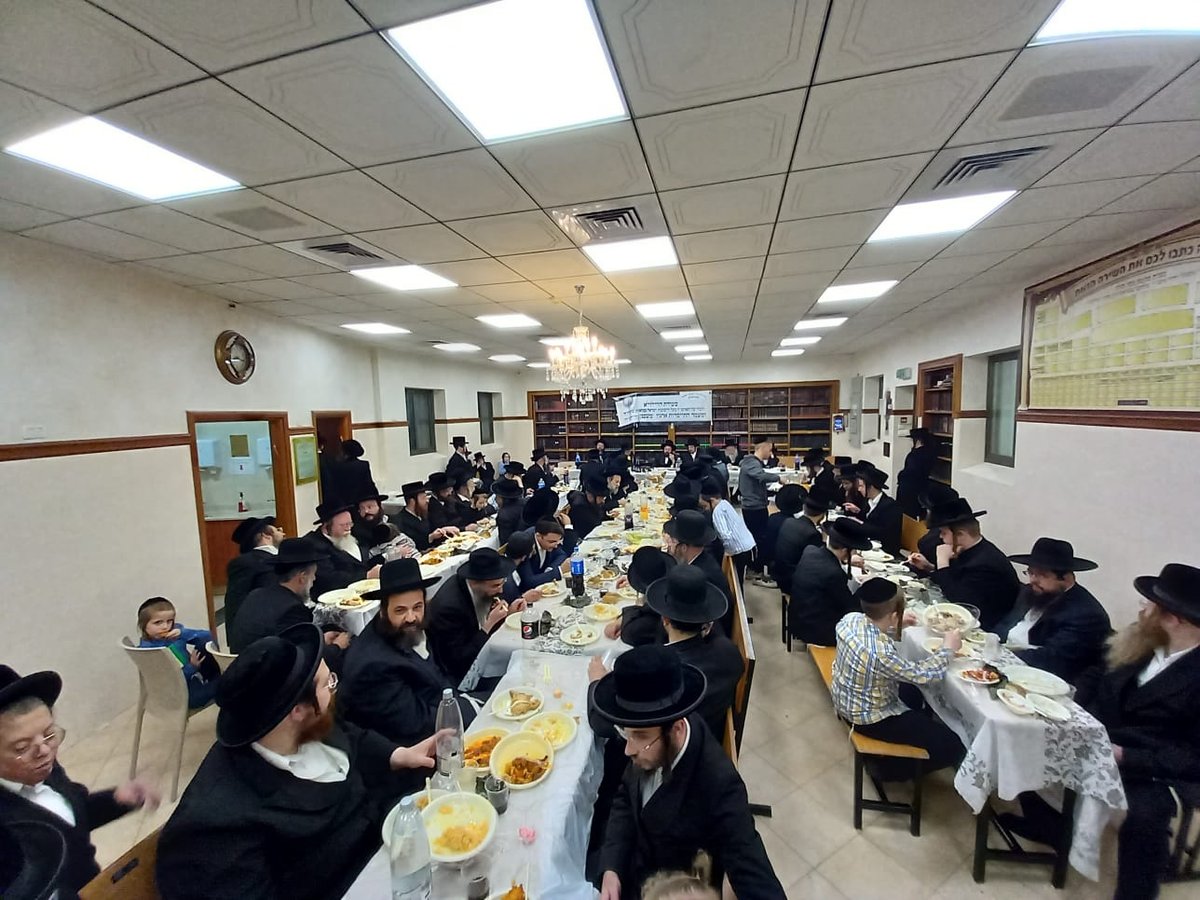 בראשות הרבי: בבאלחוב ציינו 'יארצייט' | צפו