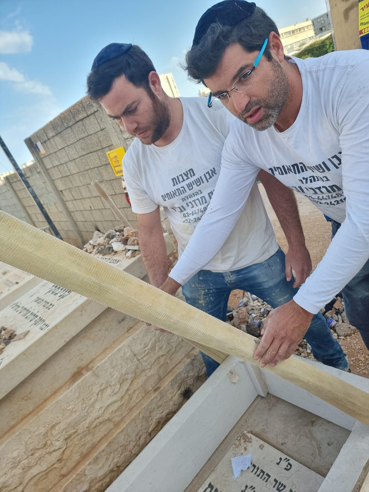 הוקמה המצבה על קברו של מרן רבי חיים קנייבסקי זצ"ל