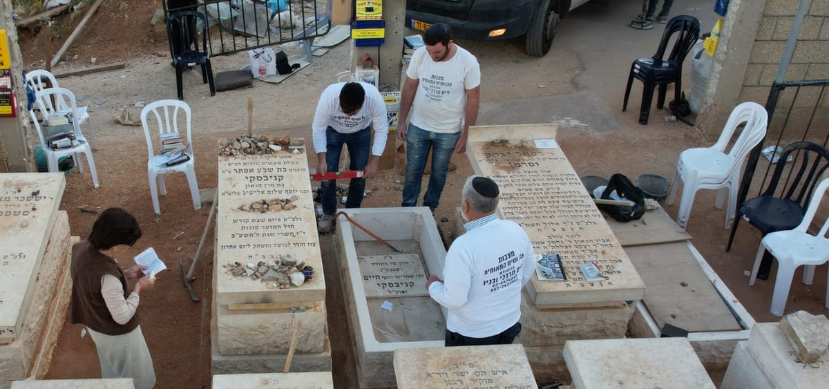 הוקמה המצבה על קברו של מרן רבי חיים קנייבסקי זצ"ל