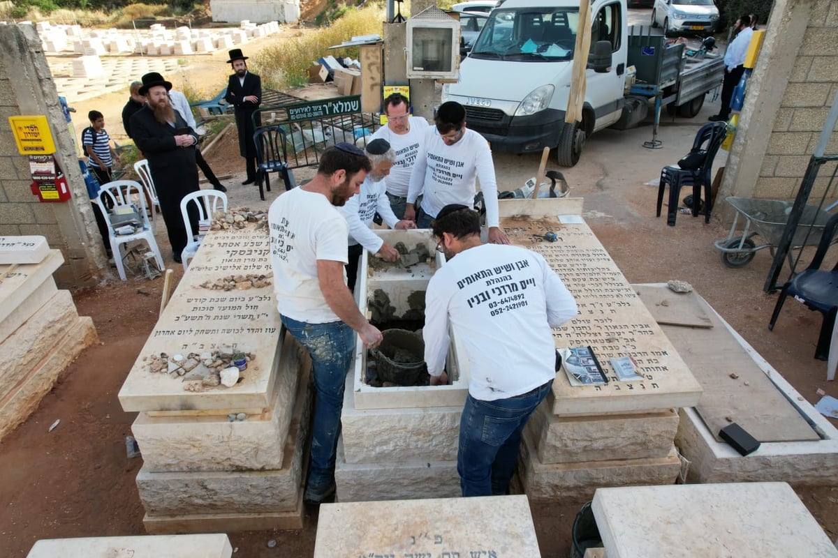 הוקמה המצבה על קברו של מרן רבי חיים קנייבסקי זצ"ל