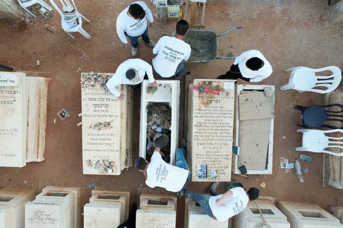 הוקמה המצבה על קברו של מרן רבי חיים קנייבסקי זצ"ל