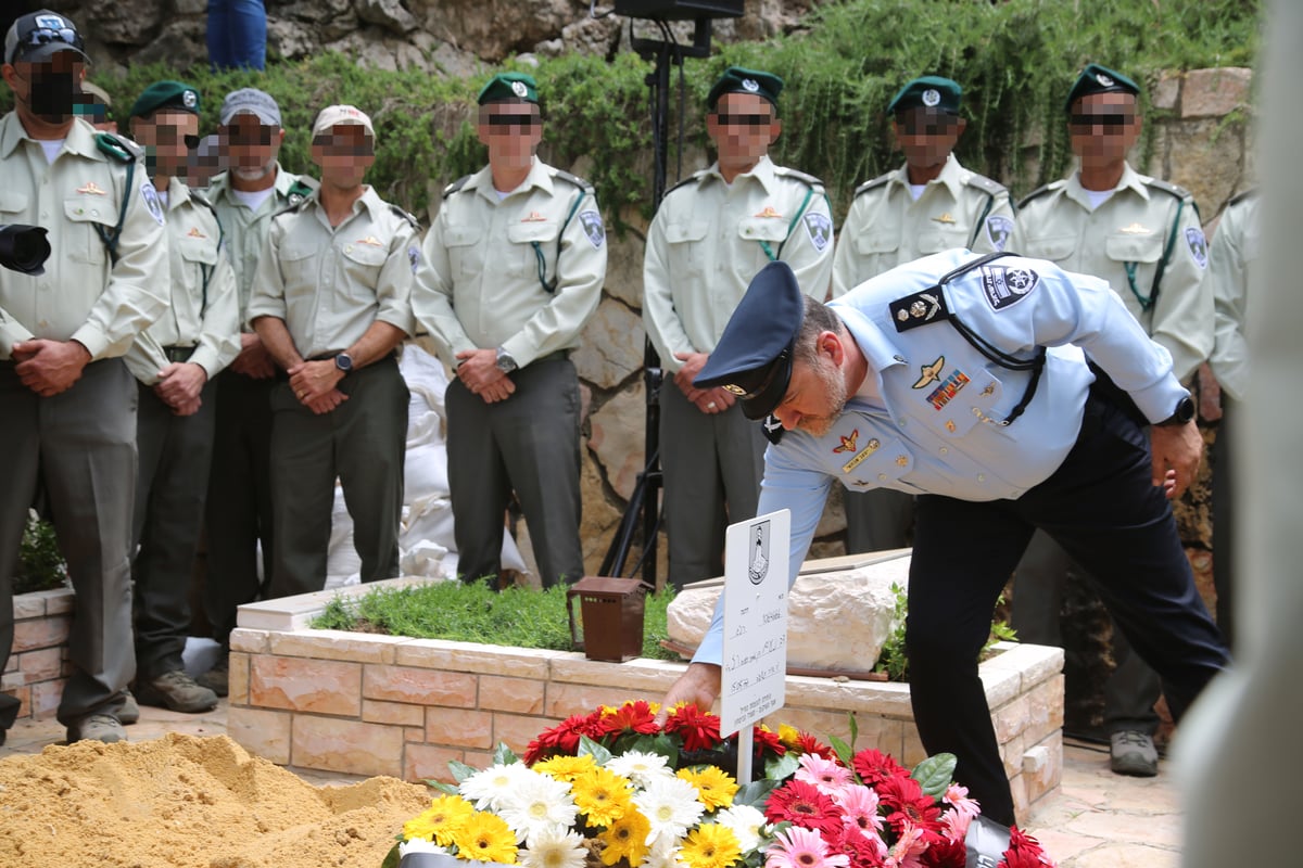 לוחם ימ"מ נעם רז שנהרג בג'נין הובא למנוחות • תיעוד