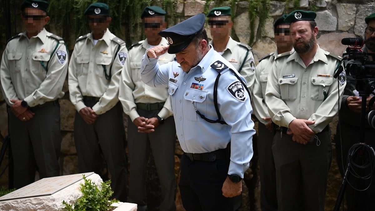 לוחם ימ"מ נעם רז שנהרג בג'נין הובא למנוחות • תיעוד