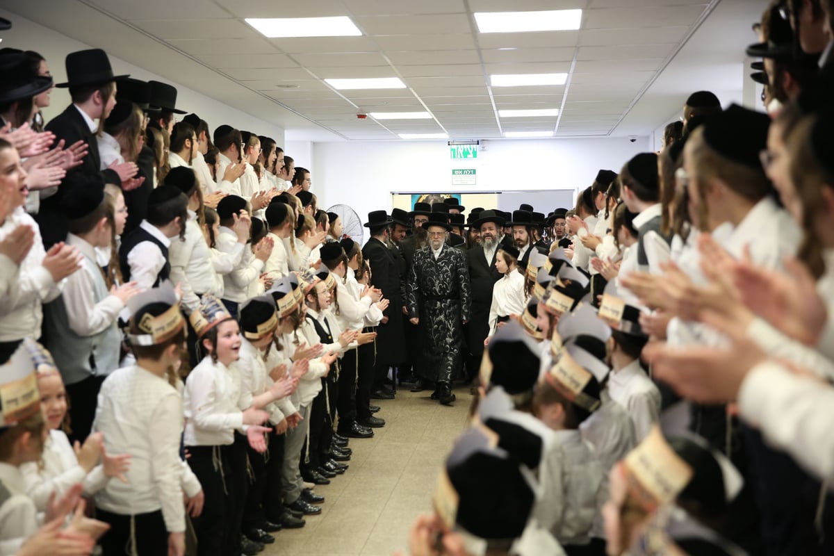 השבת של האדמו"ר מסערט ויז'ניץ בב"ב