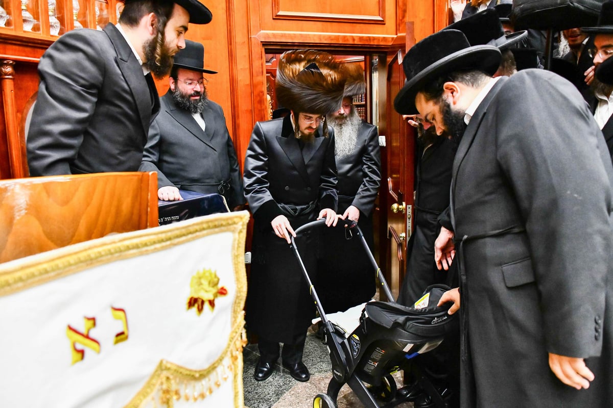 'קרישמע ליינען' וה'וואך נאכט' בסאדיגורה