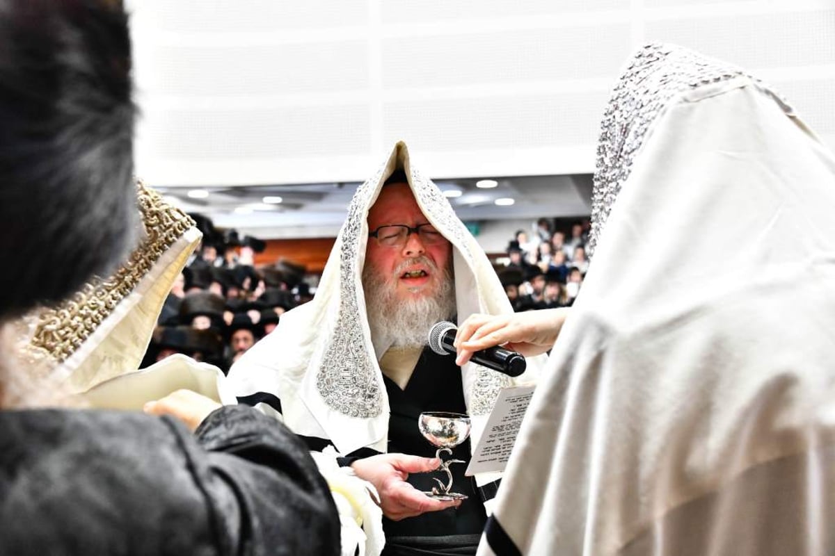 תיעוד: שמחת הברית לבנו של האדמו"ר מסאדיגורה