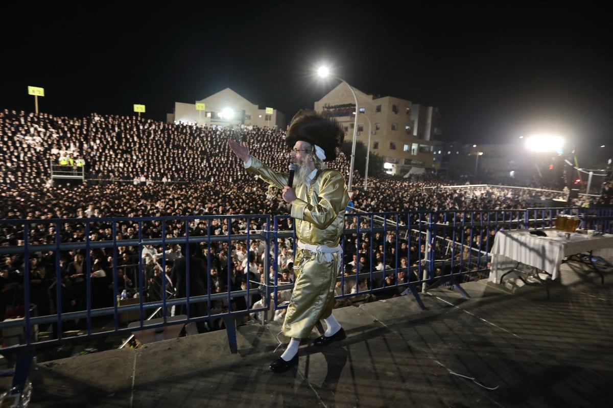 מירון - בבית שמש: המשפיע רבי מיילך בידרמן הקפיץ אלפים | תיעוד מרהיב