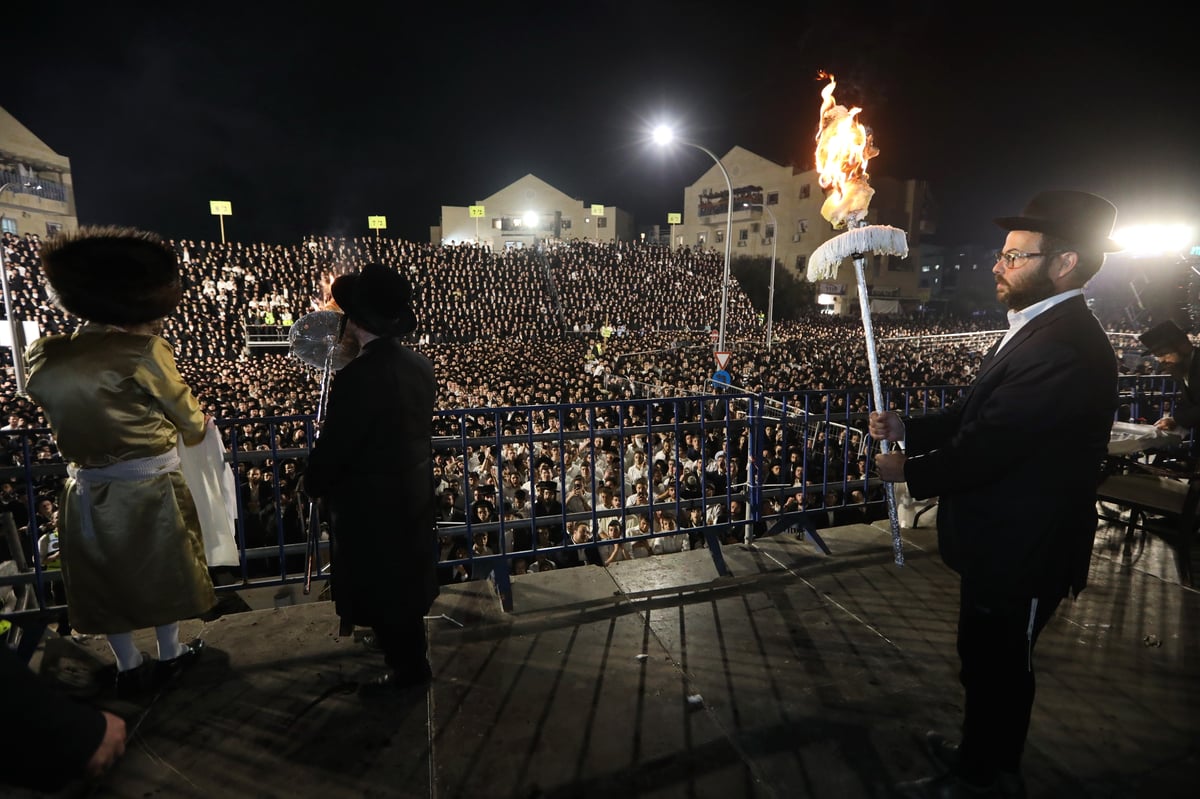 מירון - בבית שמש: המשפיע רבי מיילך בידרמן הקפיץ אלפים | תיעוד מרהיב