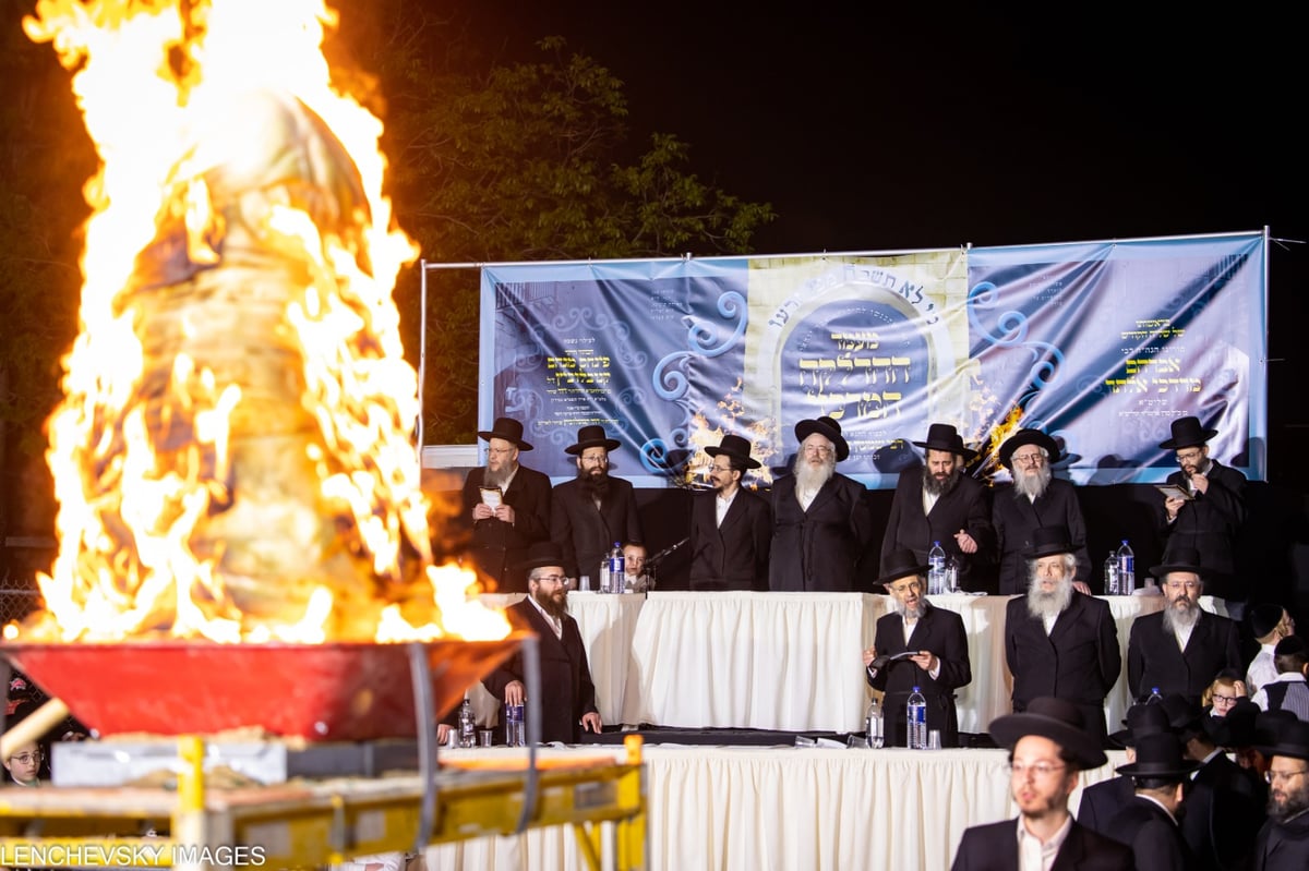 בראשות בן הרבי: ל"ג בעומר בקהילת גור בארה"ב