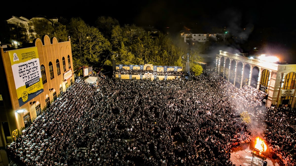 תיעוד ענק: מעמד ההדלקה בחסידות סאטמר