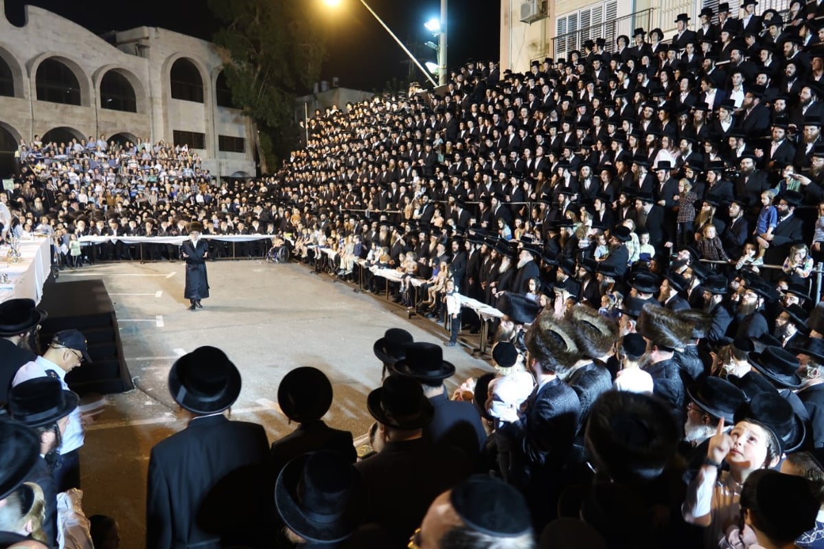 'חץ וקשת' והדלקה: ל"ג בעומר בסערט ויז'ניץ