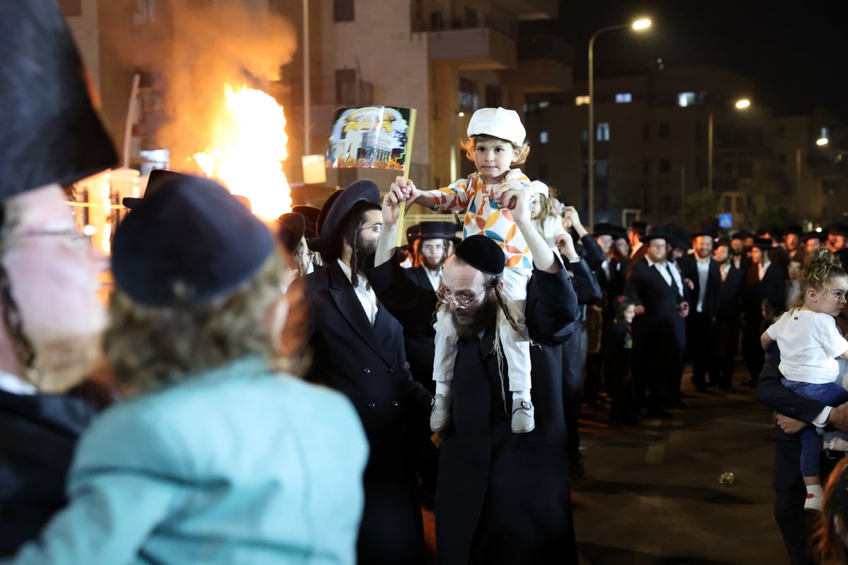 בקאמרנא בבית שמש חגגו הכנסת ספרי נביאים בשילוב הדלקה