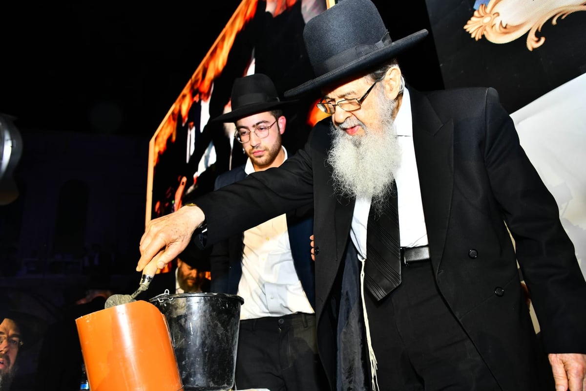 אלפים במעמד חנוכת המוסדות של הגרי"מ דרוק