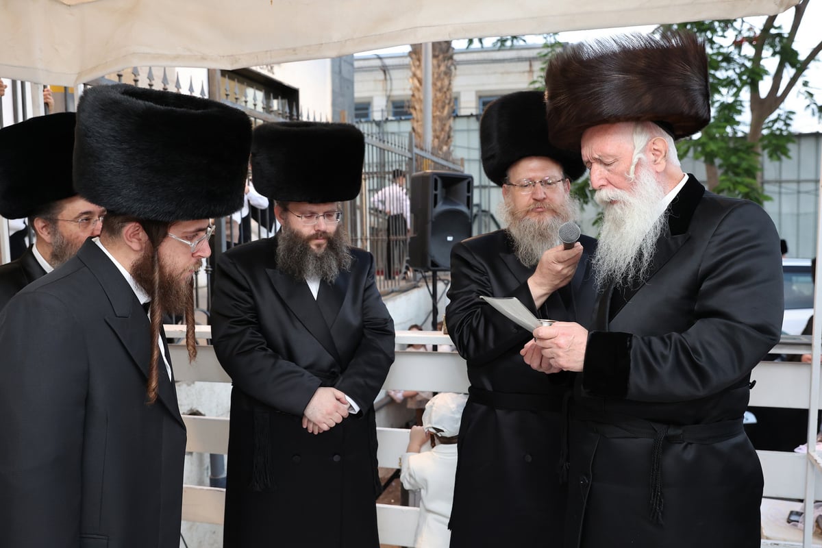 עורך 'הדרך' חיתן את בתו, כולם התייצבו • צפו