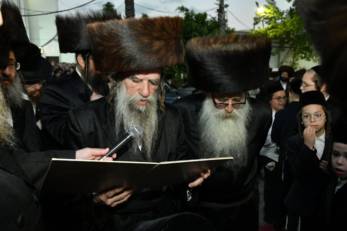 שמחת החתונה בחצרות ספינקא סאסרעגן - מאקווא