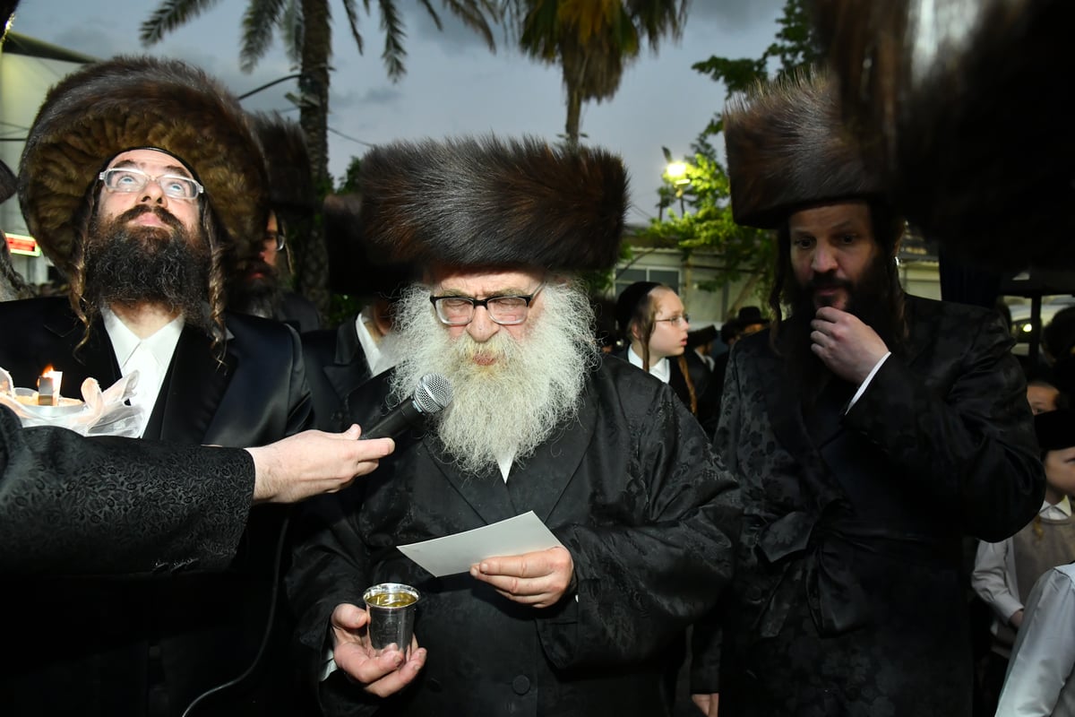 שמחת החתונה בחצרות ספינקא סאסרעגן - מאקווא