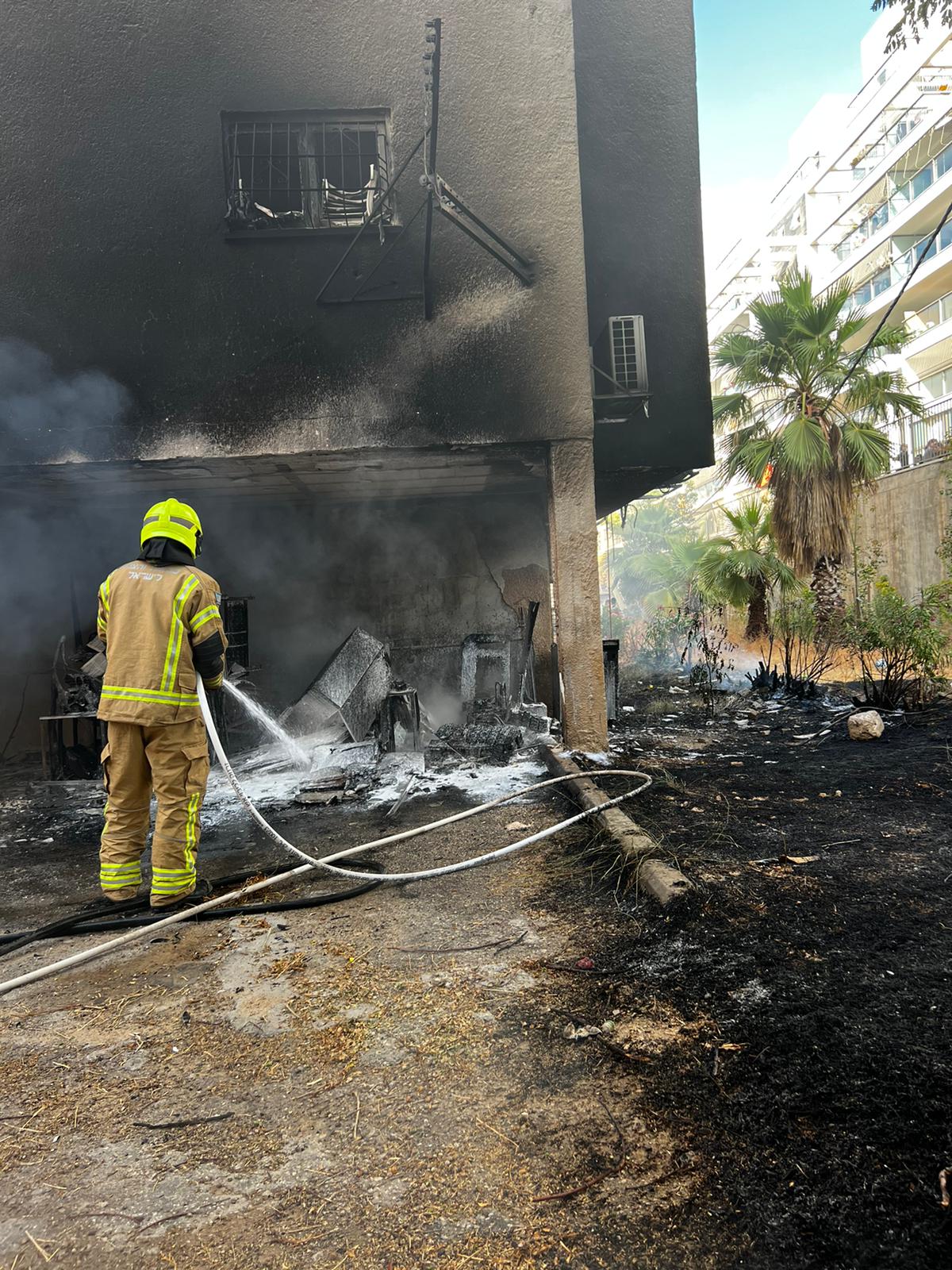 בני ברק: שריפה פרצה מתחת לבניין מגורים