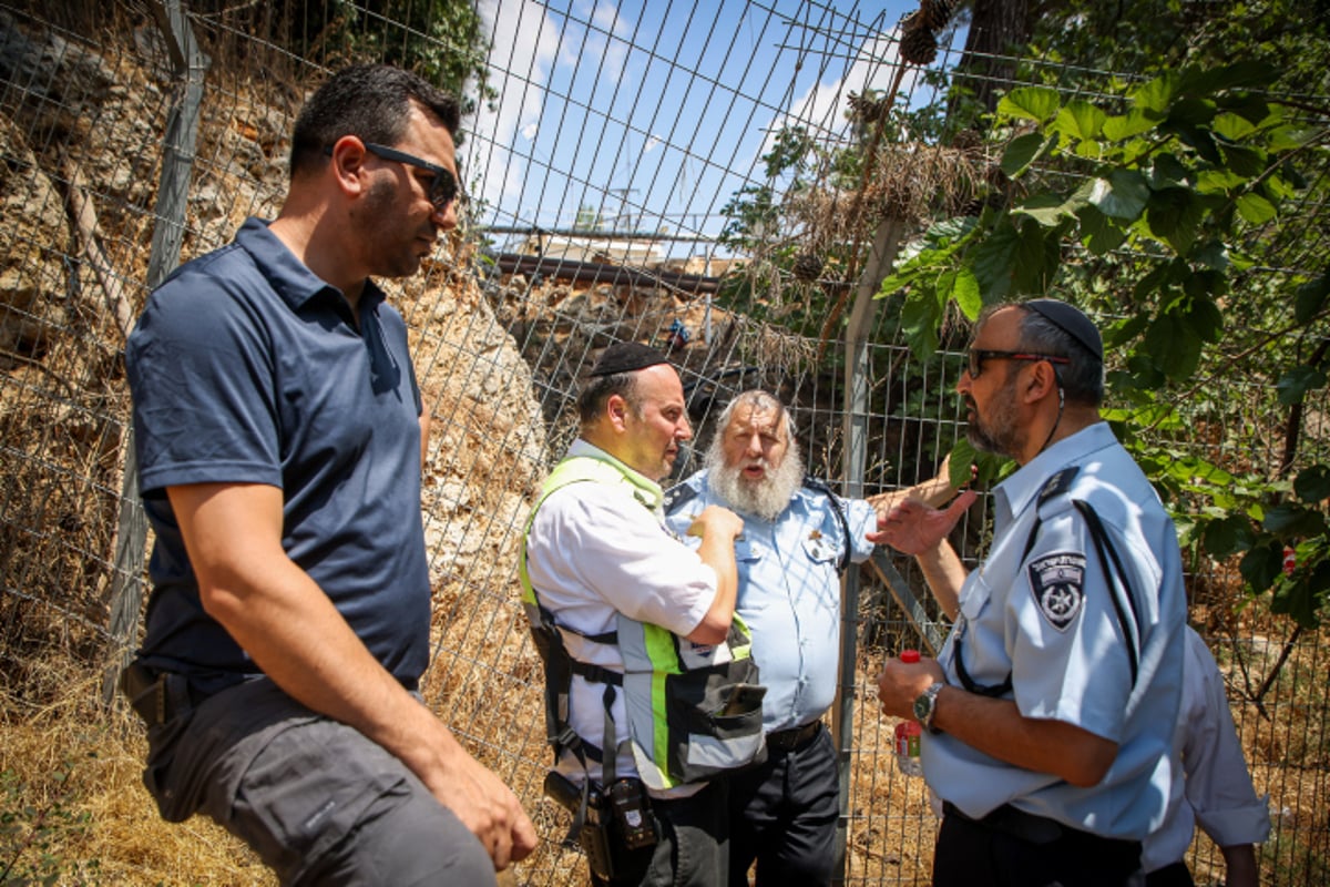 מסוק באוויר, כלבנים, פרשים: החיפושים אחרי מוישי קליינרמן