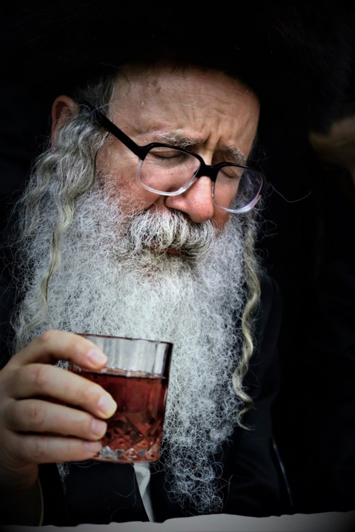 באמשינוב חגגו שבע ברכות לנכדת האדמו"ר