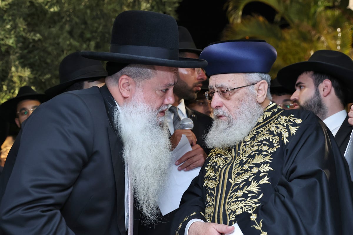 מזכה הרבים הרב יגאל כהן חיתן; כולם הגיעו