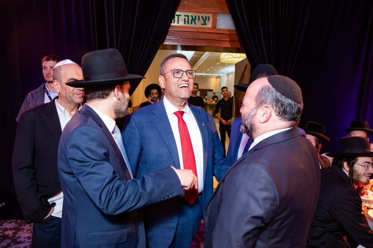 הרבי מגור והגרב"מ אזרחי בשבע ברכות לבן הגרמ"מ פומרנץ