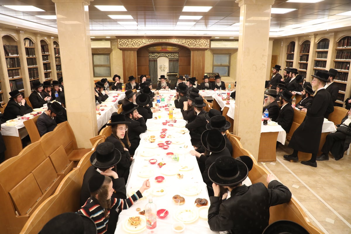 הילולת ה'שפע חיים' זי"ע, עם הגר"ד וייס