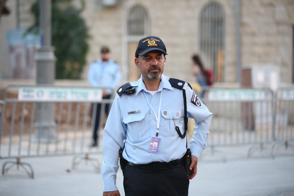 היכן תיאסר הליכה רגלית ואלו כבישים ייחסמו | היום השני