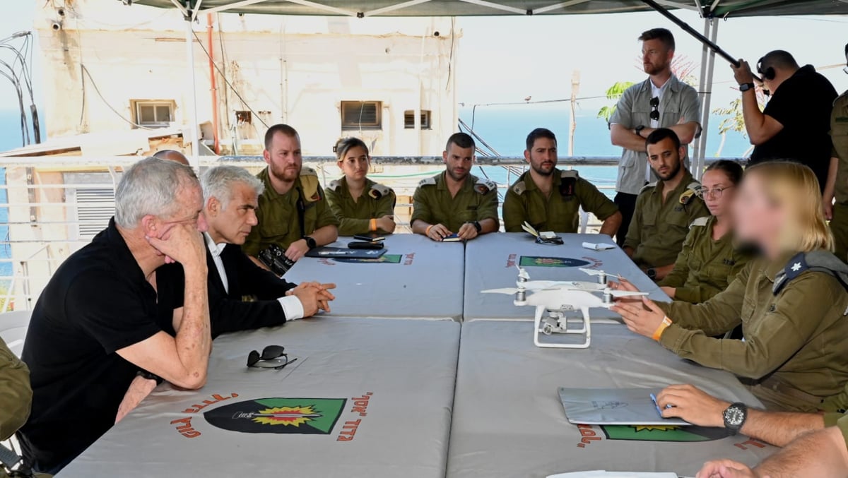 יממה להפלת הרחפן • לפיד וגנץ מאיימים: "לבנון מסתכנת"