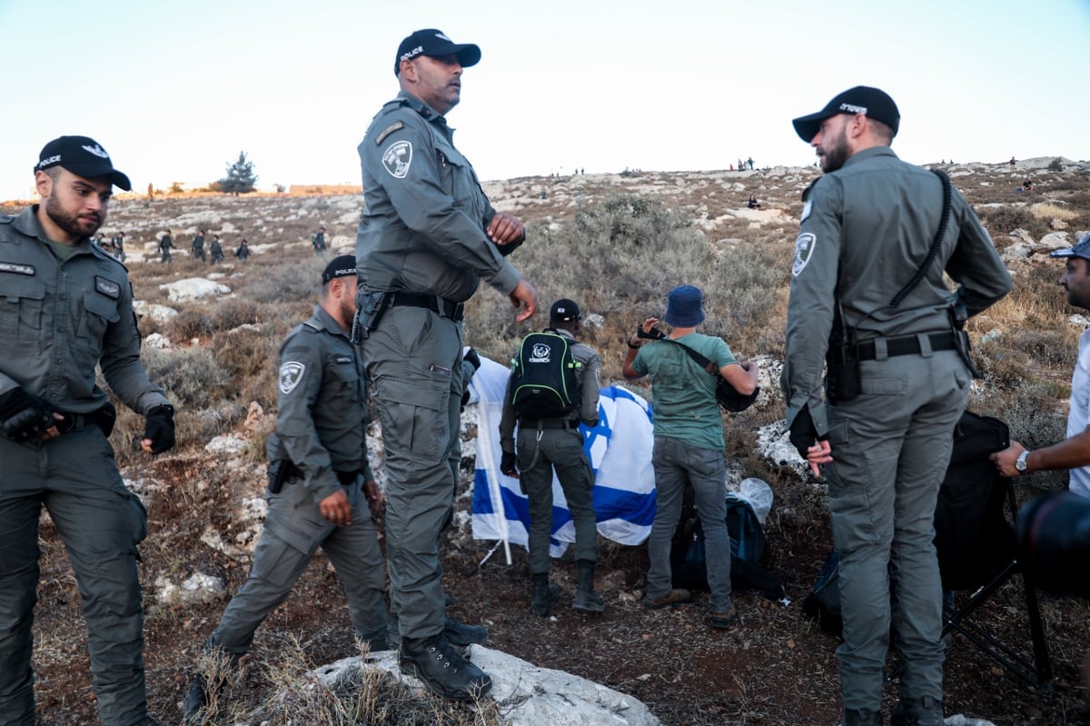 כוחות צה"ל מנעו הקמת מאחזים חדשים ליד חברון • תיעוד