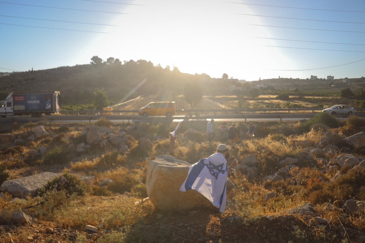 כוחות צה"ל מנעו הקמת מאחזים חדשים ליד חברון • תיעוד