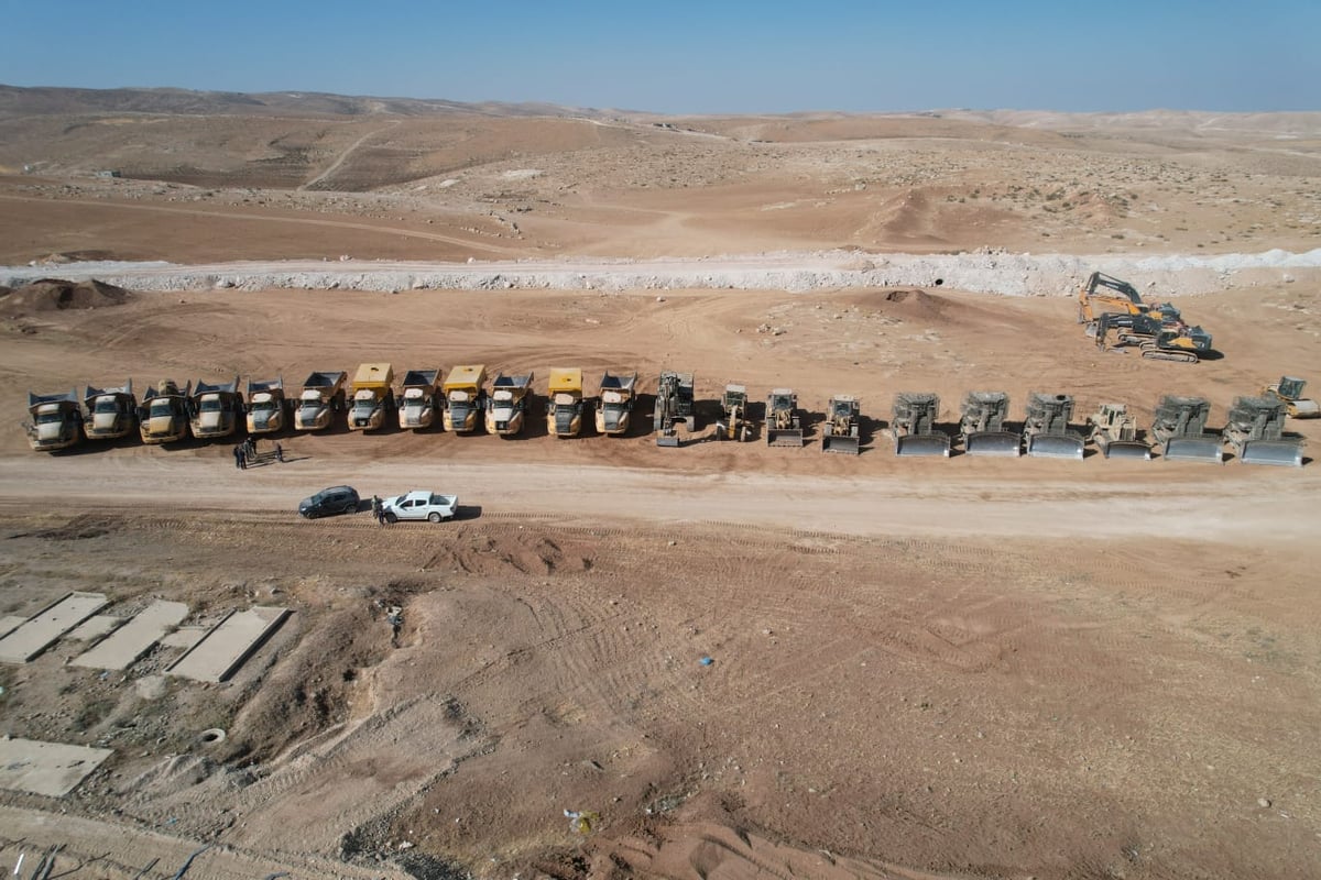 צה"ל מחזק את המכשול ההנדסי במדבר יהודה