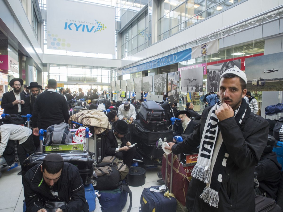 חסידים נוחתים באוקראינה בימים טובים יותר. אילוסטרציה, למצולמים אין קשר לכתבה